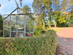 Photo 21- click for photo gallery